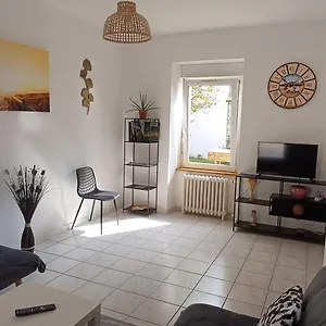 Hébergement de vacances Location Maison 4, Mael-Carhaix
